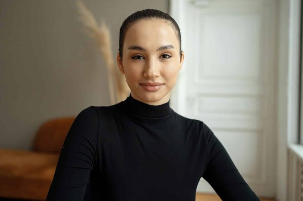 Come creare un look chic con scarpe comode?